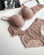 beautiful-powdery-set-of-a-classic-lace-bra-with-mash-and-high-waisted-panties