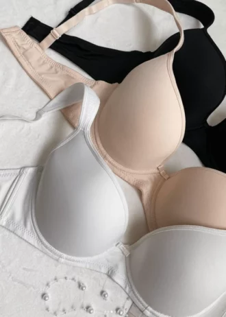 smooth-black-beige-and-white-classic-bras-without-push-up-with-wide-straps-and-bows