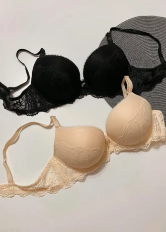 smooth-beige-and-black-classic-bras-with-lace-on-the-lower-part-with-thin-foam-C-cup