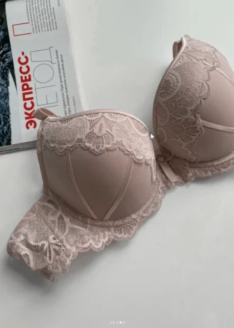 beautiful-cocoa-lace-classic-bra-with-push-up-for-C-cup