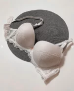 smooth-white-classic-bra-with-lace-on-the-lower-part-with-thin-foam-C-cup