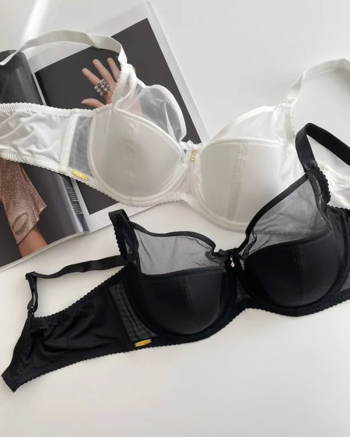 luxurious smooth black and white bras with thin foam and D cups with mesh Lanny Mode